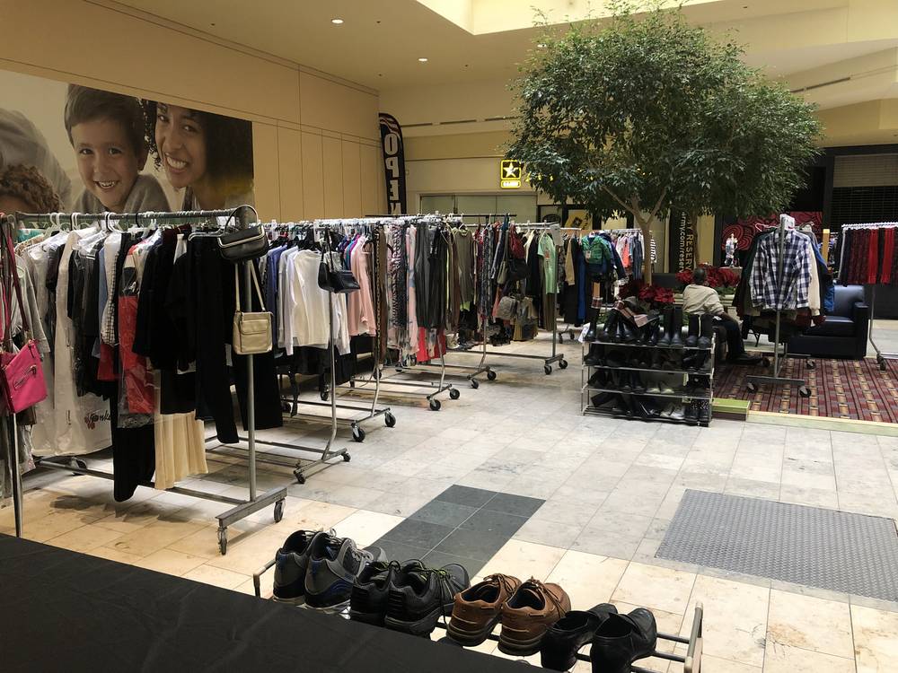 Clothing & Accessories Tables